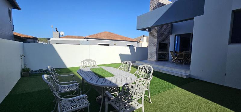 3 Bedroom Property for Sale in Calypso Beach Western Cape